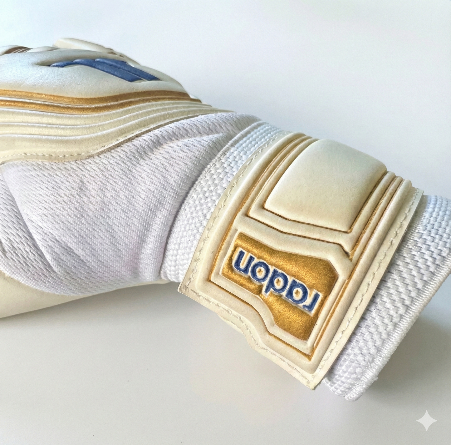 GUANTES DE ARQUERO PROFESIONAL RADON CK WHITE | LÁTEX NATURAL 3MM