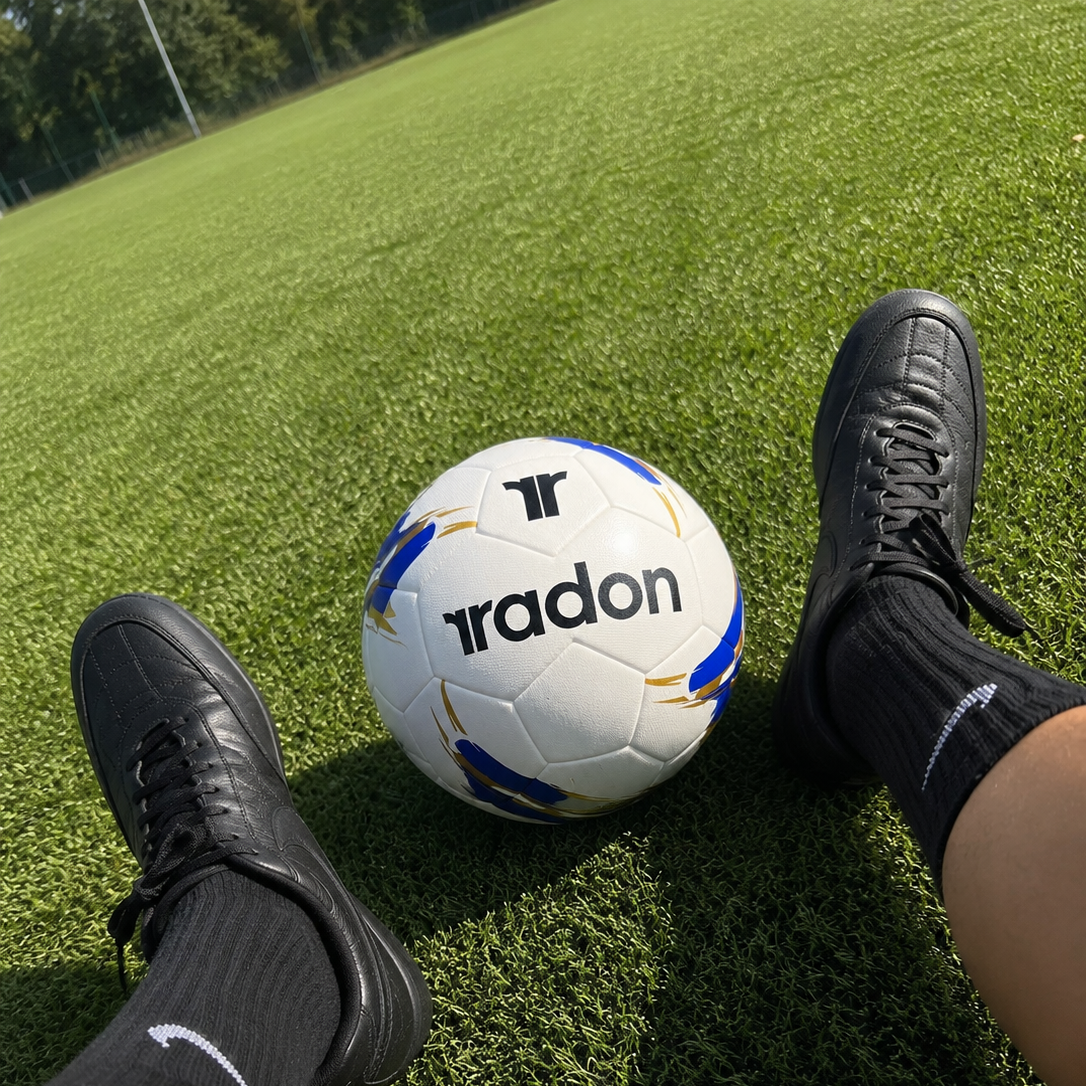 Nimbus RX-PRO | Balón de fútbol profesional Radon