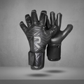 NIC ONE All Black 7° Generación | Guantes de arquero profesionales Raw Goalie | Látex Contact alemán 4 mm